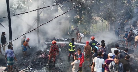 ধোবাউড়ায় পোড়াকান্দুলিয়া বাজারে আগুনে কোটি টাকার ক্ষয়ক্ষতি