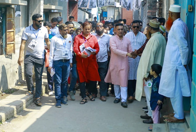 পরিকল্পিত সমৃদ্ধ আধুনিক নগরী গড়তে টেবিল ঘড়ি প্রতিকে ভোট চাইলেন মেয়র প্রার্থী টিটু